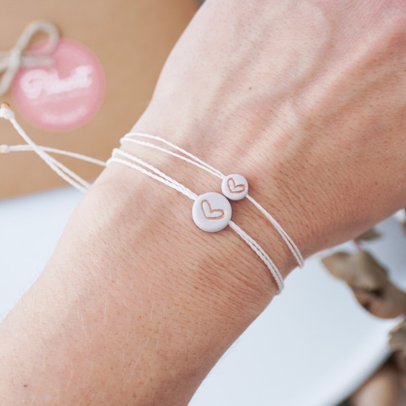 Personalizirano darilo za mamo - set ujemajočih zapestnic s srčkom