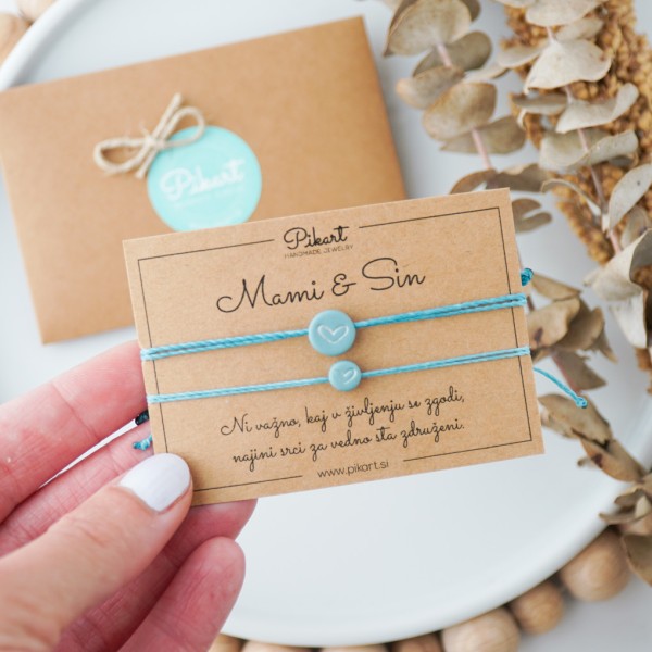 Personalizirano darilo za mamo - set ujemajočih zapestnic s srčkom