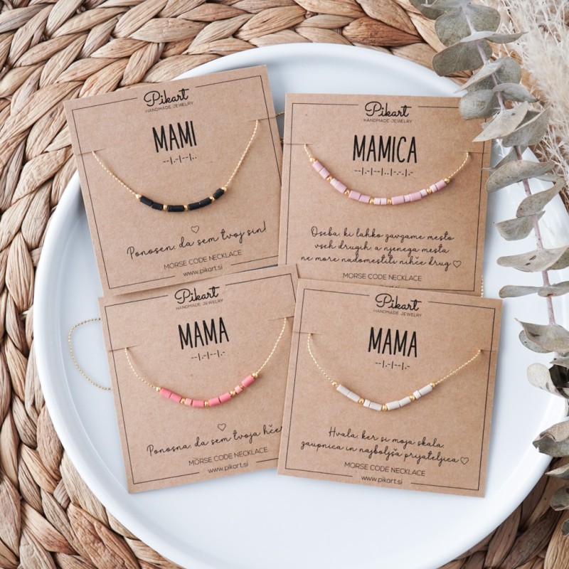 Darilo za mamo - zlata verižica z napisom v Morsejevi abecedi