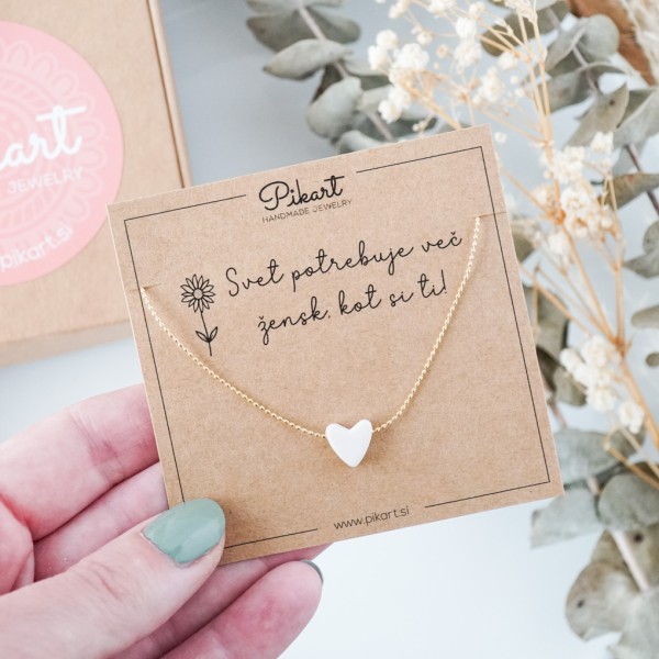 Zlata verižica s srčkom - darilo za dan žena