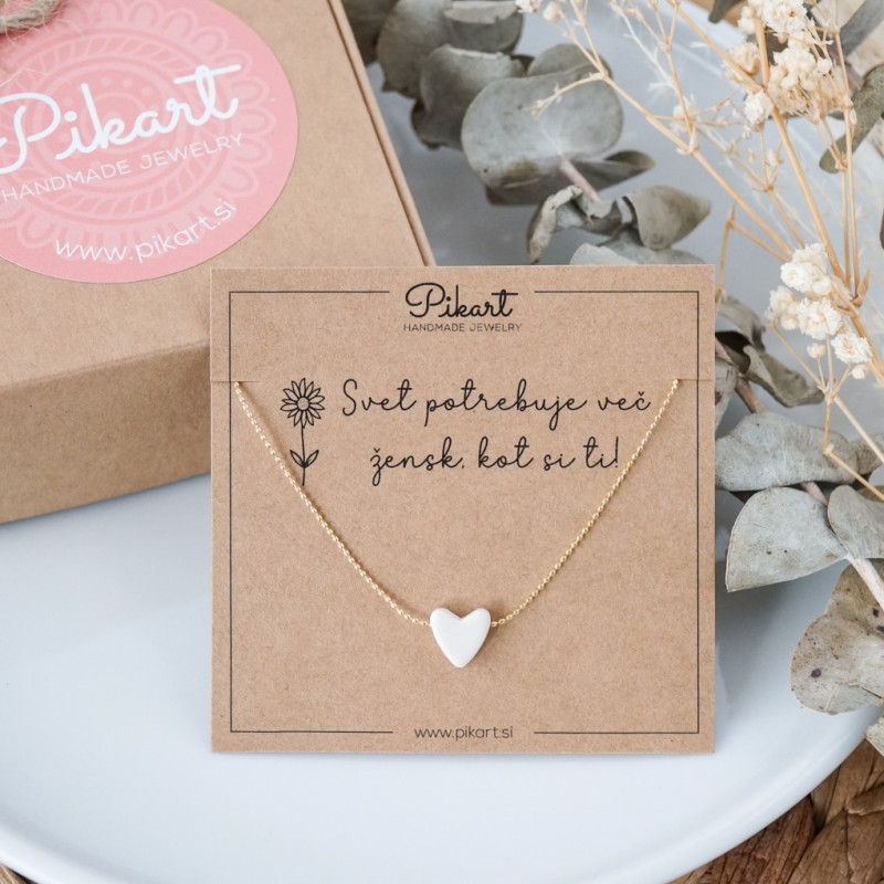 Zlata verižica s srčkom - darilo za dan žena