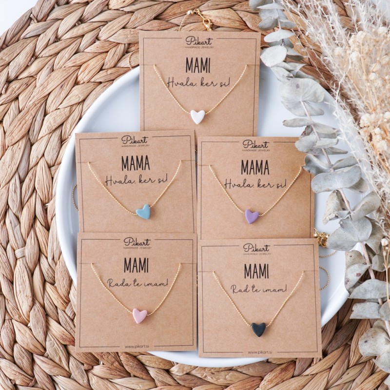 Darilo za mami - zlata verižica s srčkom