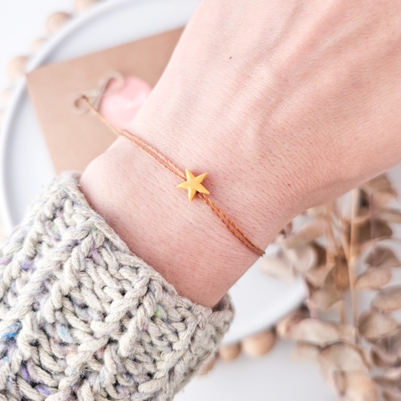 Novoletno darilo - zlata zvezdica zapestnica