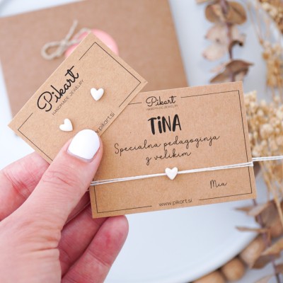 Darilo za specialno pedagoginjo - personalizirana zapestnica s srčkom