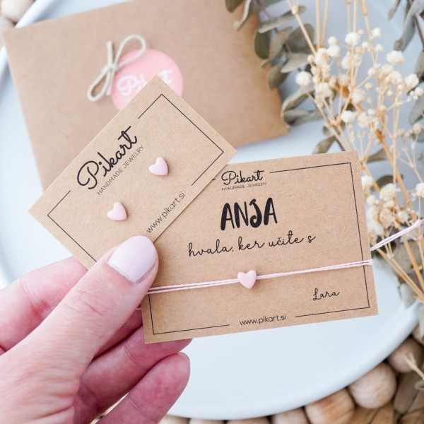 Personalizirano darilo za učiteljico - zapestnica s srčkom