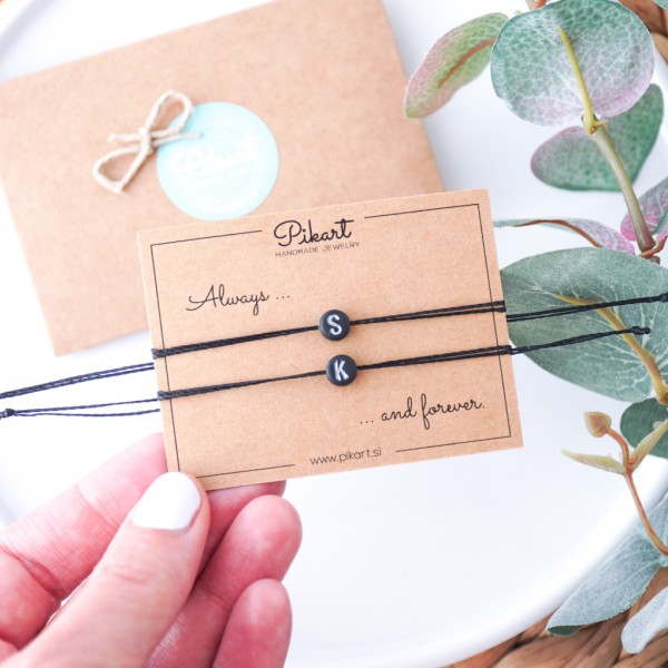 Set dveh zapestnic za pare - nakit s črkami
