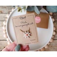Gift for teacher - beige flower pendant necklace