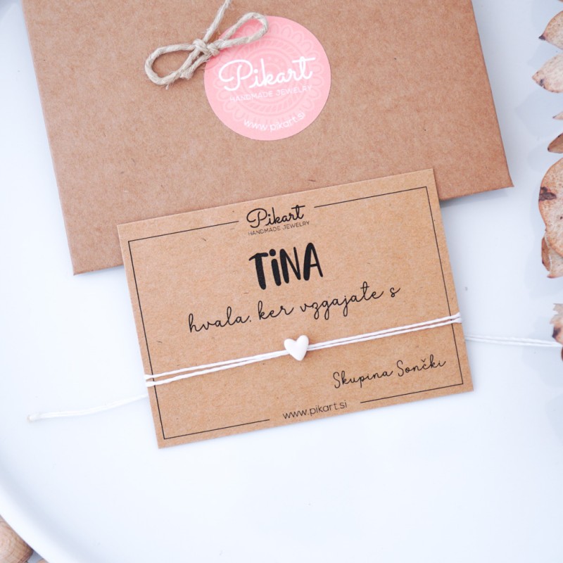 Personalizirano darilo za vzgojiteljico - zapestnica s srčkom