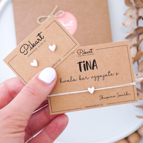 Personalizirano darilo za vzgojiteljico - zapestnica s srčkom