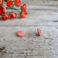 Ročno izdelani majhni rdeči uhani rožice