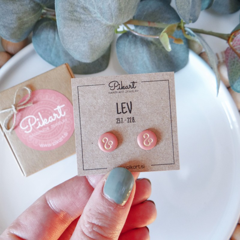 Zodiak uhani z astrološkim znakom LEV