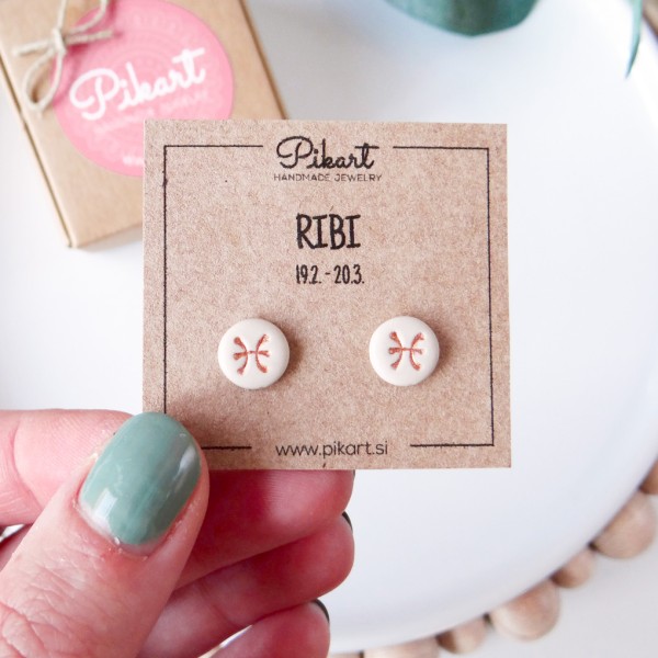 Zodiak uhani z astrološkim znakom RIBI