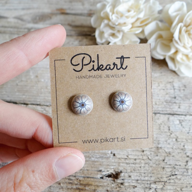 Bež okrogli uhani za ušesa brez lukenj