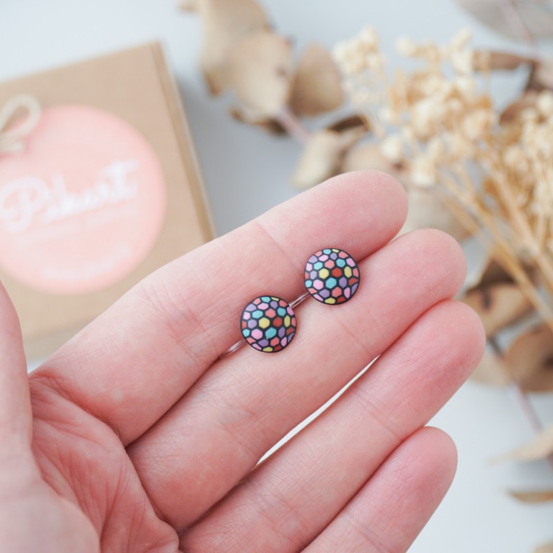 Pisani uhani za ušesa brez lukenj