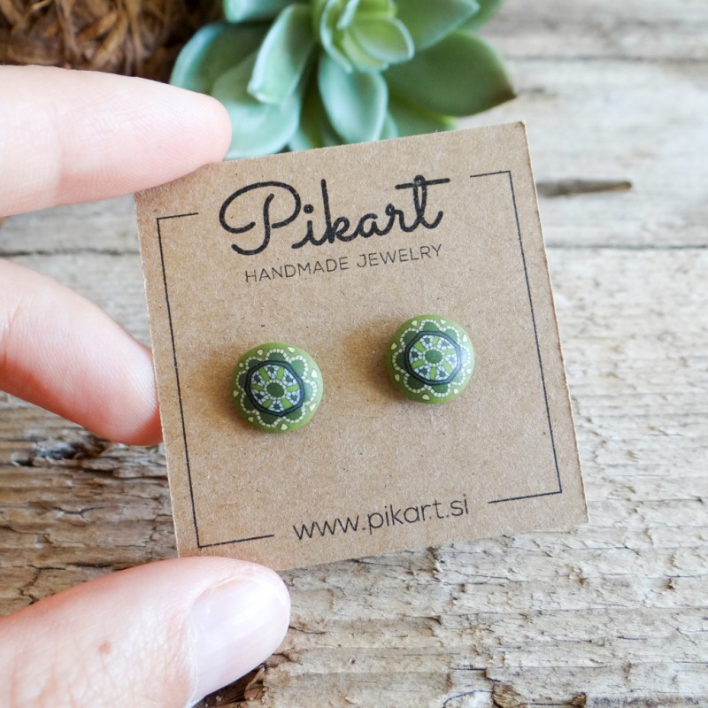 Zeleni mandala okrogli uhani za nepreluknjana ušesa