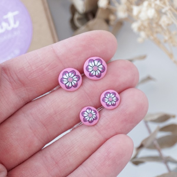 Roza otroški uhani za nepreluknjana ušesa z motivom rožice