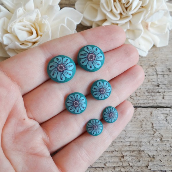 Zeleno modri majhni uhani za ušesa brez lukenj