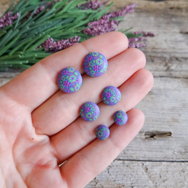 Pisani rožasti otroški uhani na klip