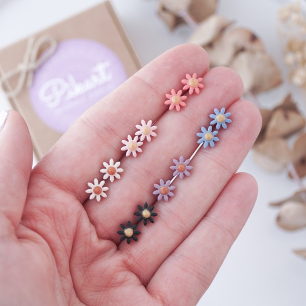 Otroški uhani marjetice za ušesa z ali brez luknjic