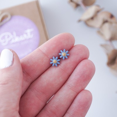 Otroški uhani marjetice za ušesa z ali brez luknjic