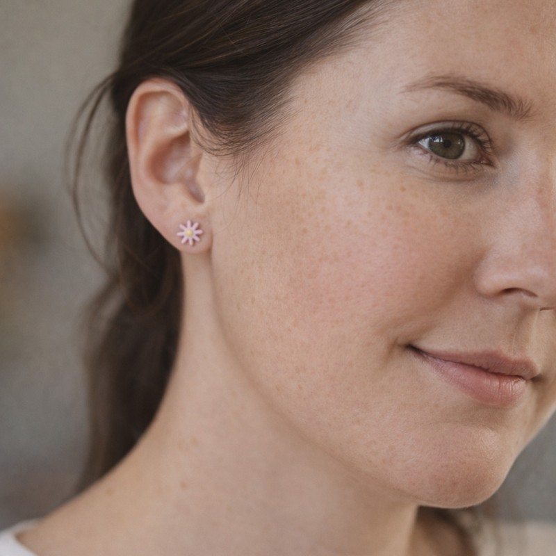 Otroški uhani marjetice za ušesa z ali brez luknjic