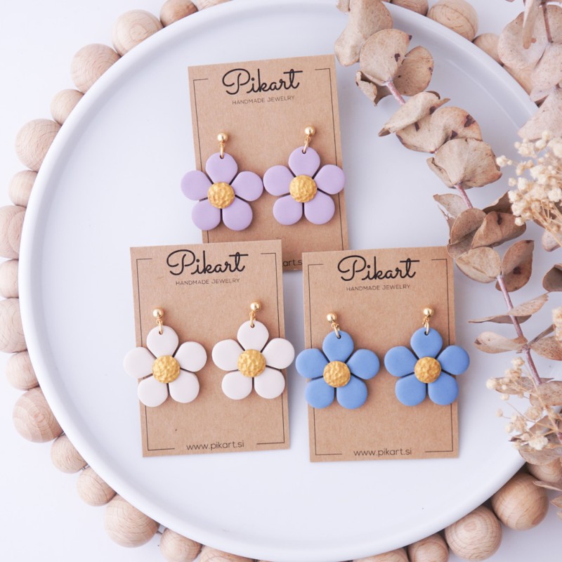 Viseči uhani rožica - ročno izdelani fimo uhani