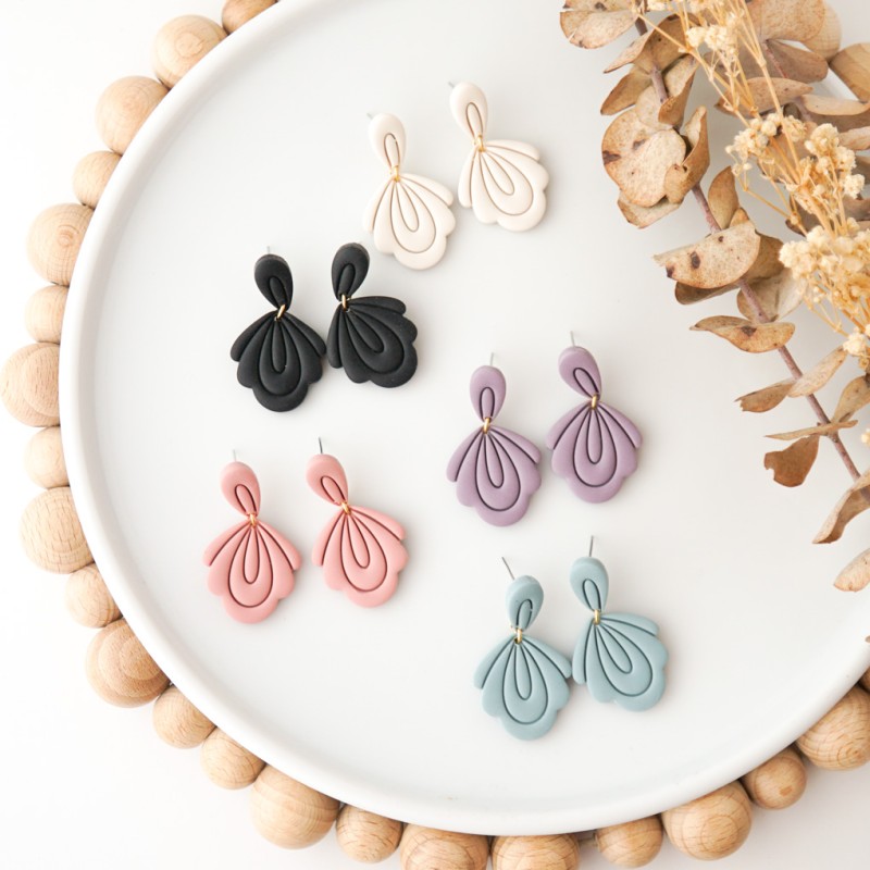 Viseči uhani školjka – ročno izdelani uhani