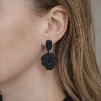 Viseči uhani školjka – ročno izdelani uhani