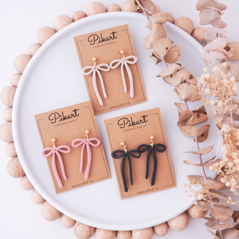 Viseči uhani pentlja - unikatni ženski uhani