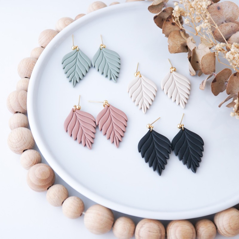 Viseči uhani list - ročno izdelani uhani