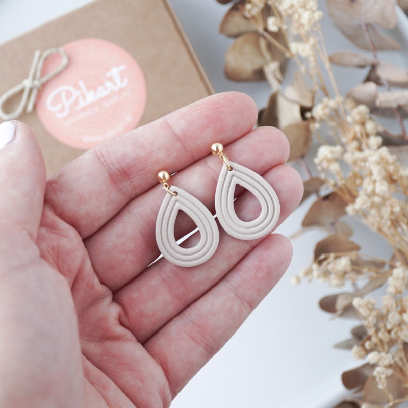 Viseči uhani kapljica - ročno izdelani unikatni uhani