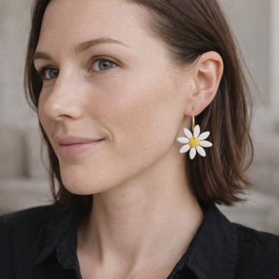 Viseči uhani marjetice - ročno izdelani cvetlični uhani