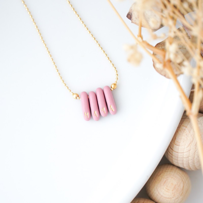 Darilo za mamico ob rojstvu – verižica MAMA