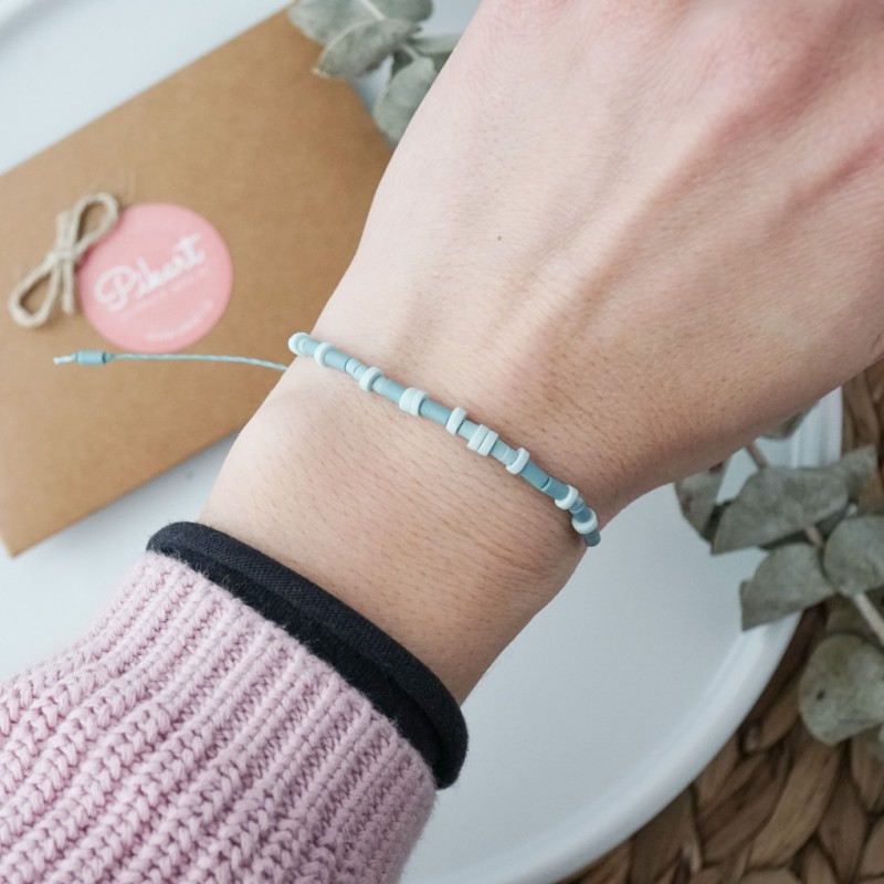 Turkizna personalizirana zapestnica z napisom v Morsejevi abecedi