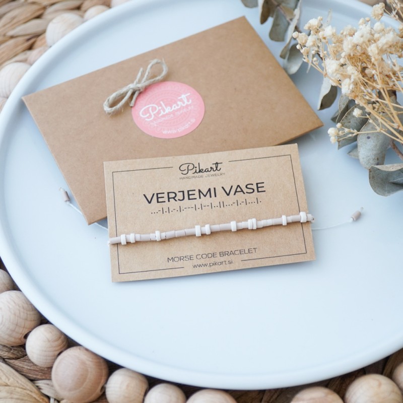 Bež personalizirana zapestnica z napisom v Morsejevi abecedi