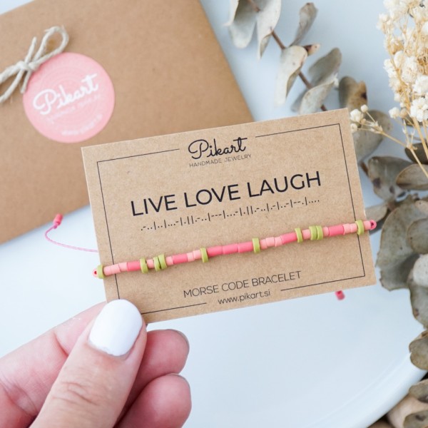 Oranžno roza personalizirana zapestnica z napisom v Morsejevi abecedi