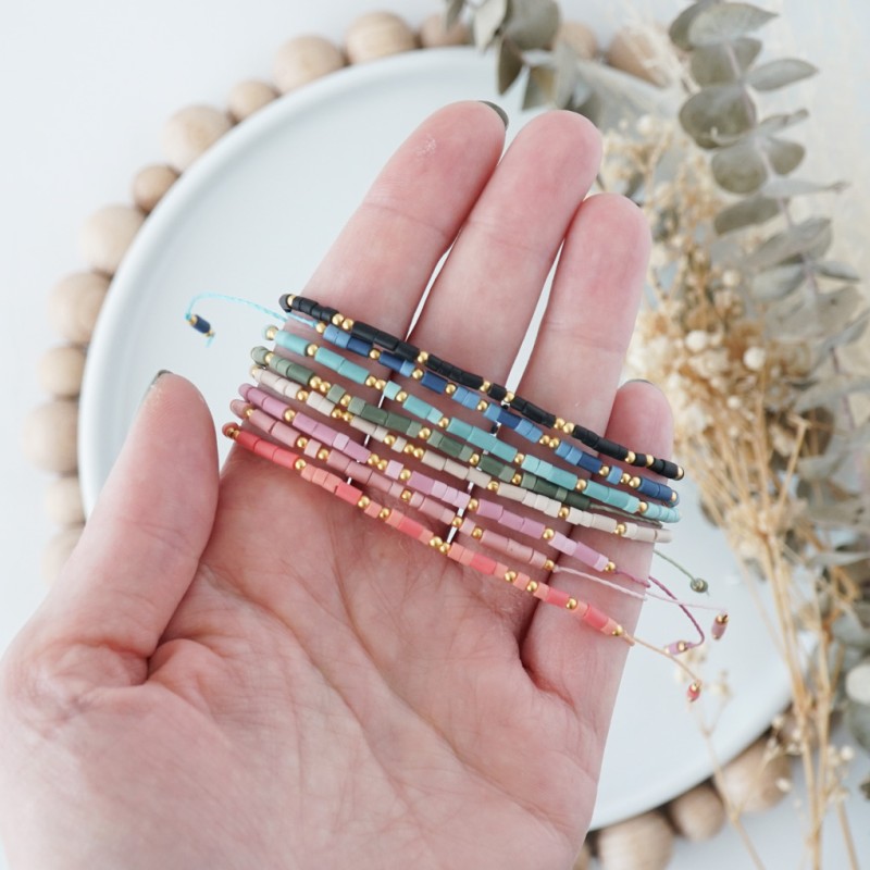 Uniktno darilo za vzgojiteljico - Morsejeva zapestnica z napisom NAJ VZGOJITELJICA