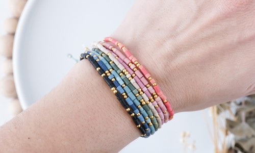 Morsejeve zapestnice z napisi po meri