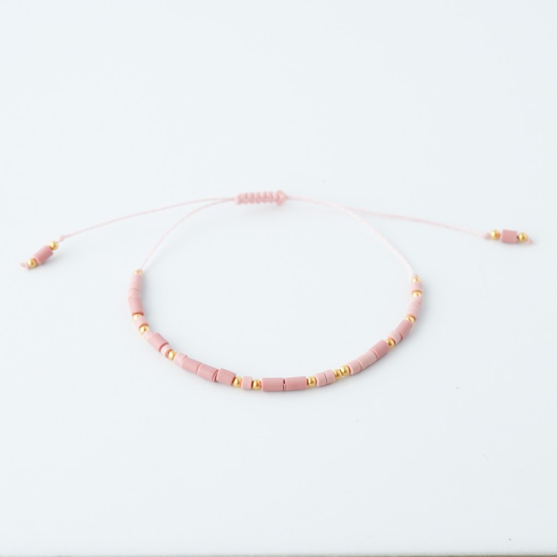 Pudrasto roza zlata personalizirana zapestnica z napisom v Morsejevi abecedi