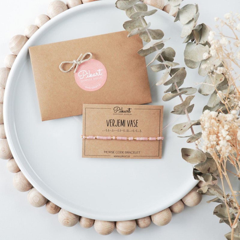 Pudrasto roza zlata personalizirana zapestnica z napisom v Morsejevi abecedi