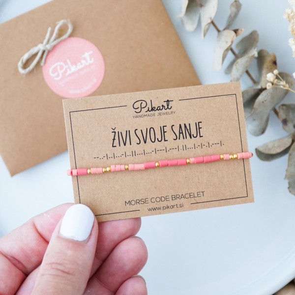 Koralno zlata personalizirana zapestnica z napisom v Morsejevi abecedi
