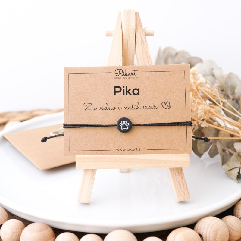 Personalizirana zapestnica tačke z napisom »Za vedno v naših srcih«