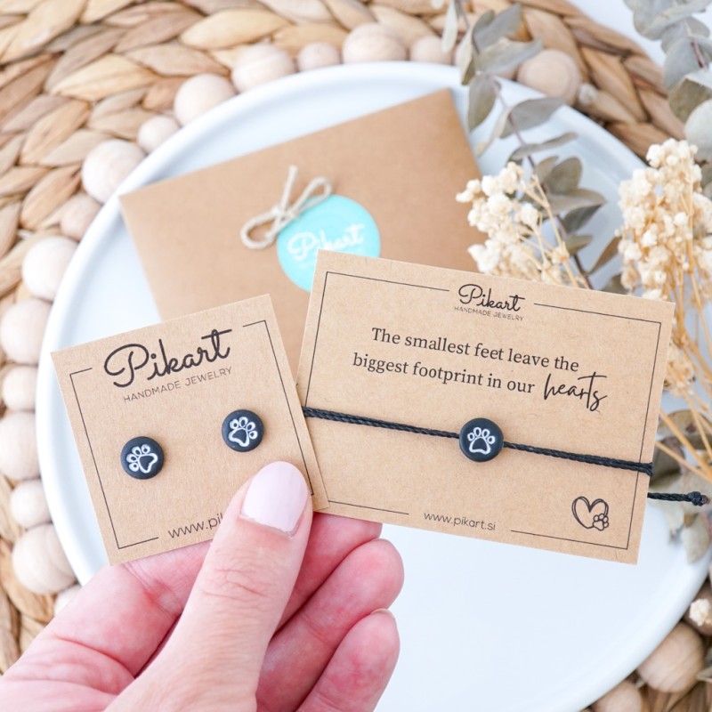 Zapestnica tačke »The smallest feet leave the biggest footprint in our hearts«